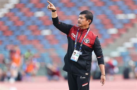 INDRA SJAFRI TIMNAS：Indra Sjafri Jadi Perwakilan Indonesia di Program FIFA, Raih