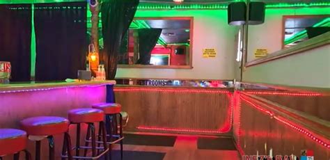 Inez's D And D Bar