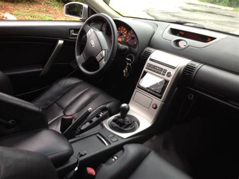 Infiniti G35 Coupe Interior