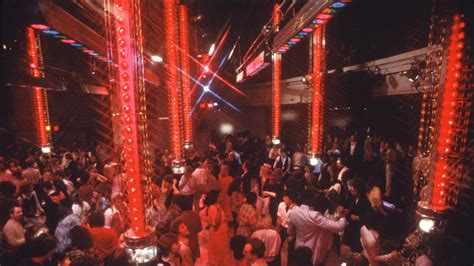 Read Inside Studio 54 