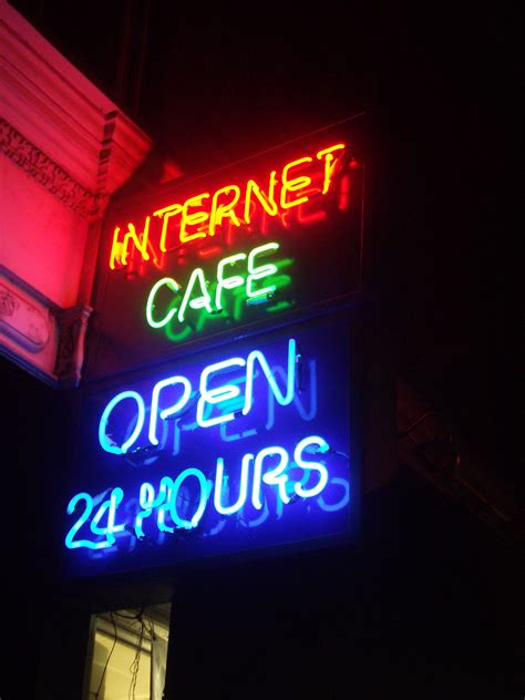 internet cafe 24 hours