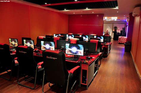 internet cafe and gaming
