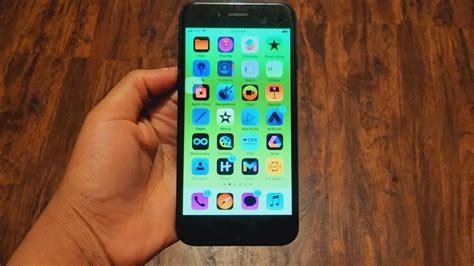 inverted iphone colors