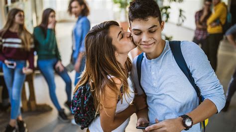 is kissing allowed in high school students