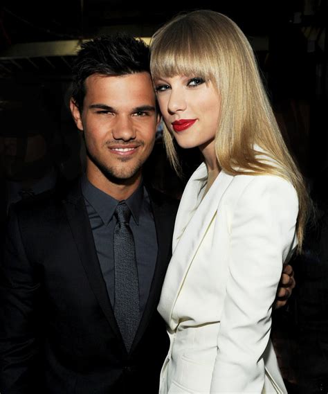 is taylor swift dating taylor lautner
