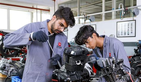 Is There A Mechanical Engineer Inside You A Students Guide To Exploring Careers In Mechanical Engineering And Mechanical Engineering Technology