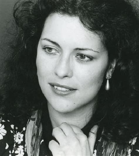 isabel mestres biography