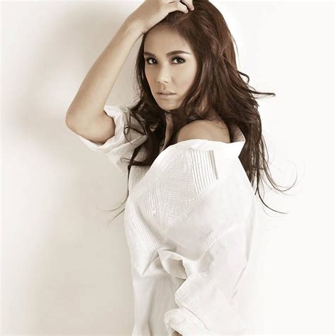 isabel oli biography