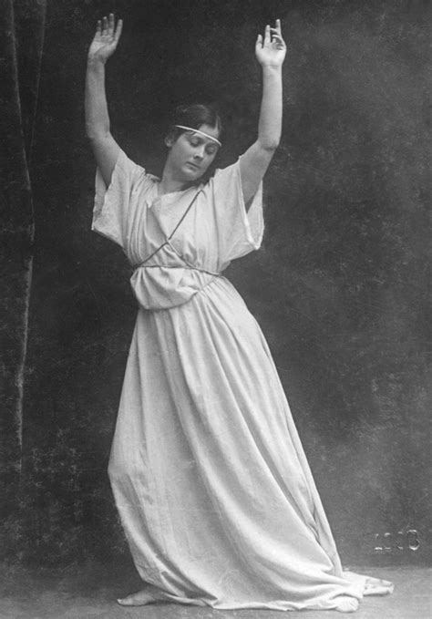 isadora duncan biographical timeline information