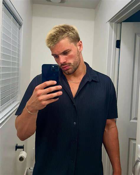 isaiah frederich nude