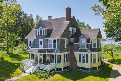 iselboro maine