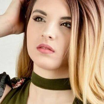 itschelsiedeville creator profile