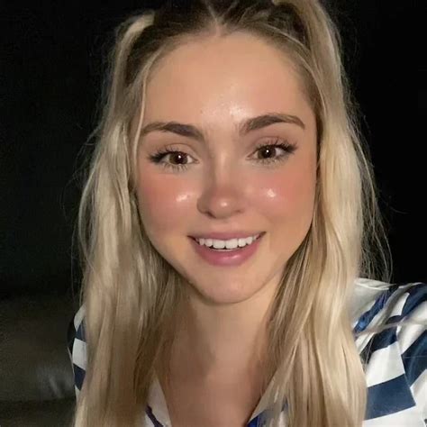 <span>👑</span>Onlyfans Free Videos