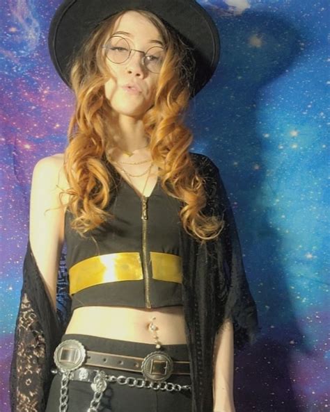 itssuskura creator profile