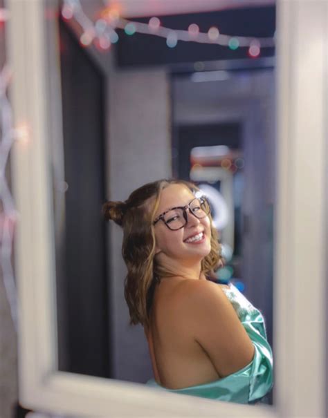 itsthetinkerbell creator profile