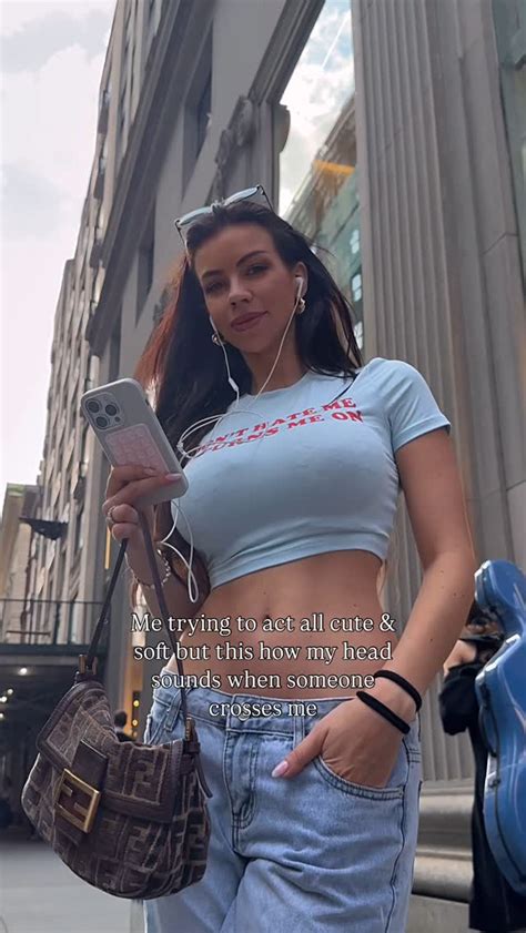 izzycka nudes