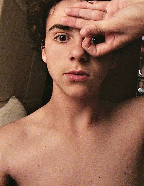 jack dylan grazer nudes