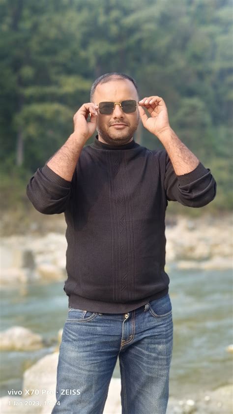 jagmohan yadav biography template