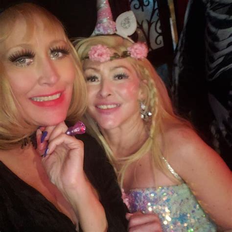 jaira valenti biography samples