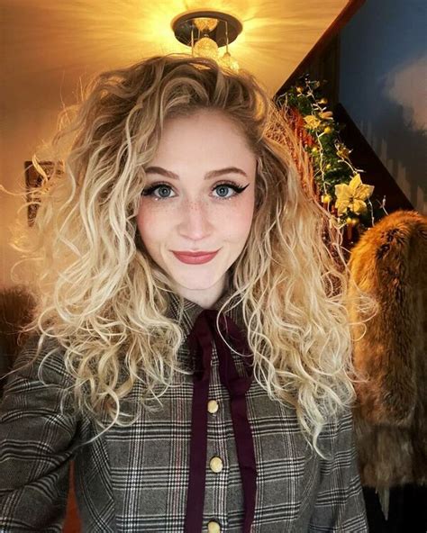 Janet Devlin Reddit