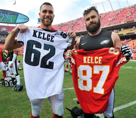 Jason Kelce Shows Us What An Involved Father Paul Bunyan For Kids - Paul Bunyan For Kids