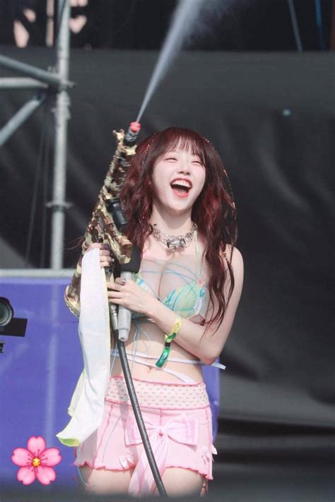 jeewon nude