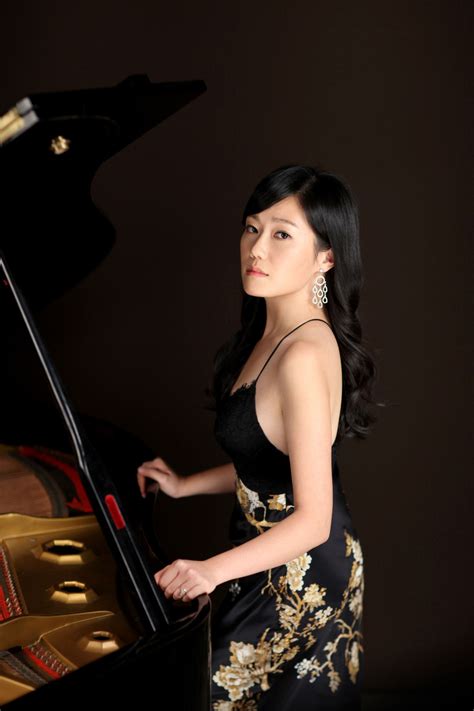 jeewon park biography sample