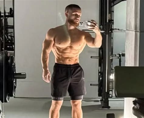 Jeff Nippard Height