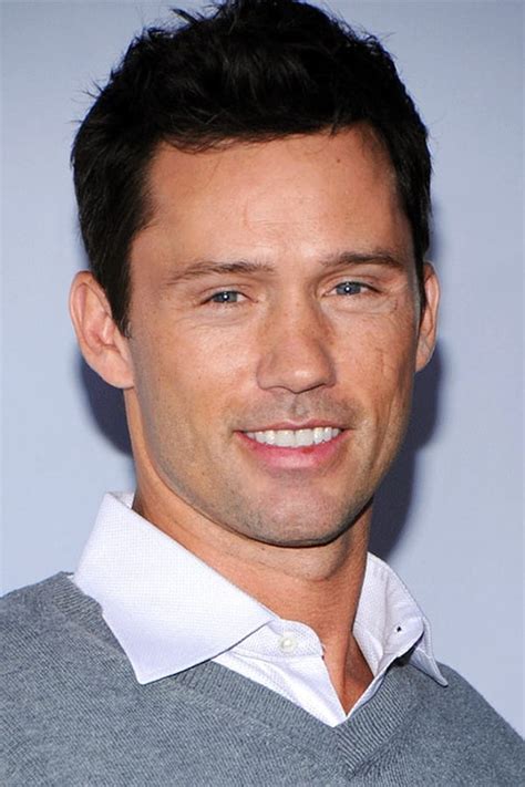 jeffrey donovan actor biography