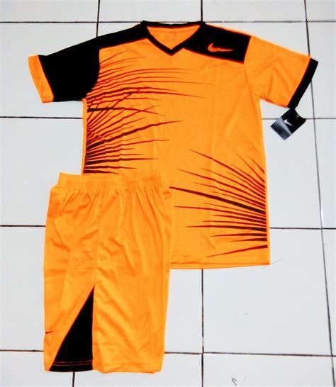 Jersey Bola Setelan Kostum Seragam Futsal Sepakbola Volly Grosir Seragam Sepakbola Dryfit Makassar - Grosir Seragam Sepakbola Dryfit Makassar