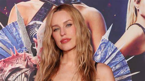 jessica mcnamee nude