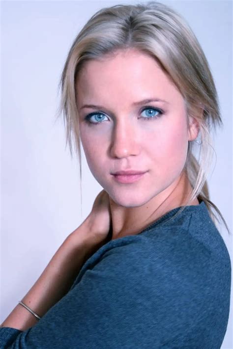 jessy schram nude