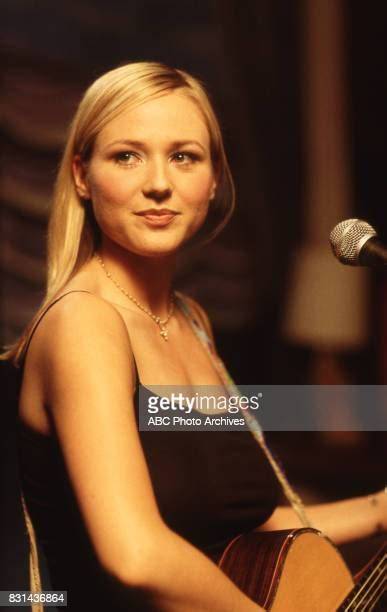 jewel singer nude