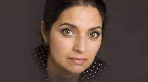 jhumpa lahiri biography pdf directory