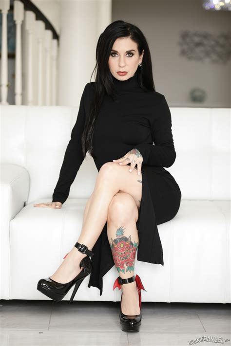 Joanna Angel Dredd