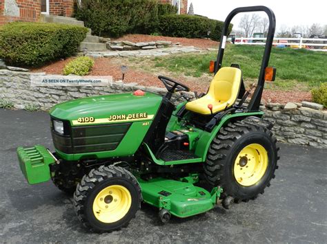 John Deere 4100