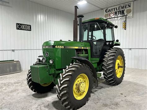 John Deere 4450