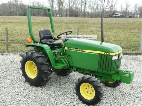 John Deere 770