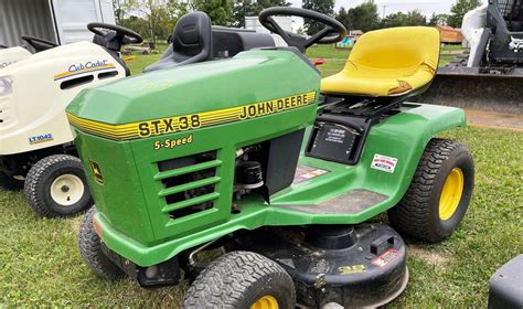 John Deere Stx38