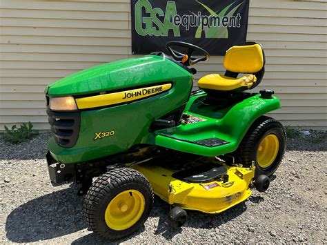 John Deere X320