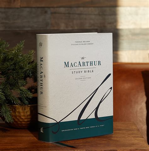 John Macarthur Study Bible Esv