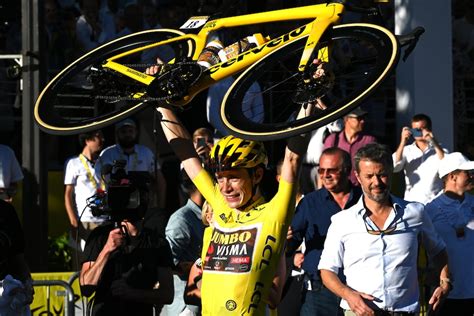 Jonas Vingegaard safely completes final stage to claim Tour de 