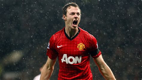 jonny evans | Jonny Evans continues to stick with MU