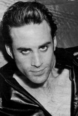 joseph fiennes nude