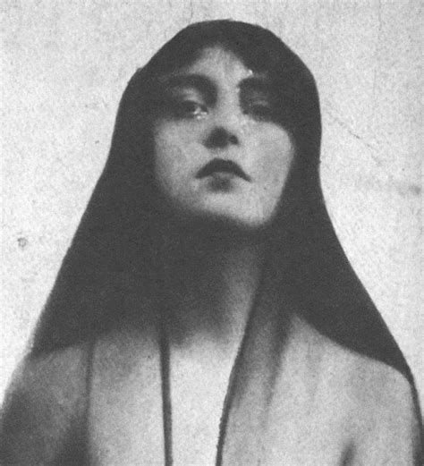 josie earp biography