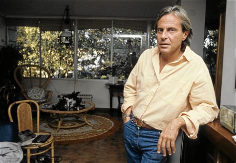 juan carlos calderon biography examples