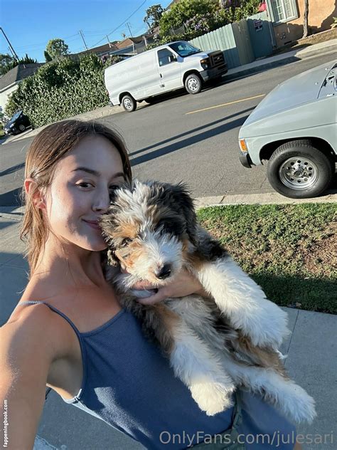 julesari OnlyFans leaked content