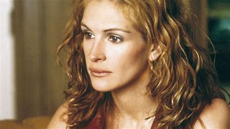 julia roberts biography