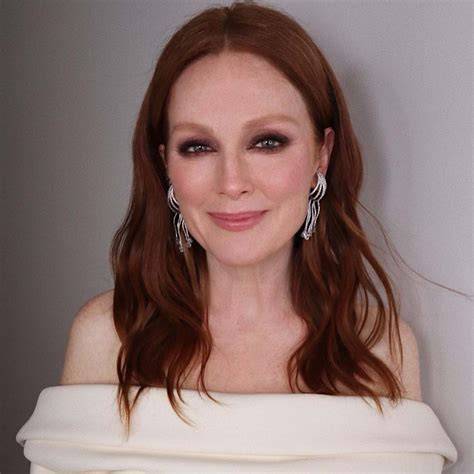 julianne moore onlyfans
