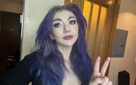 Twitch streamer calls out JustaMinx and streaming community, recounts  sexual trauma, peer pressure, and uncomfortable positions